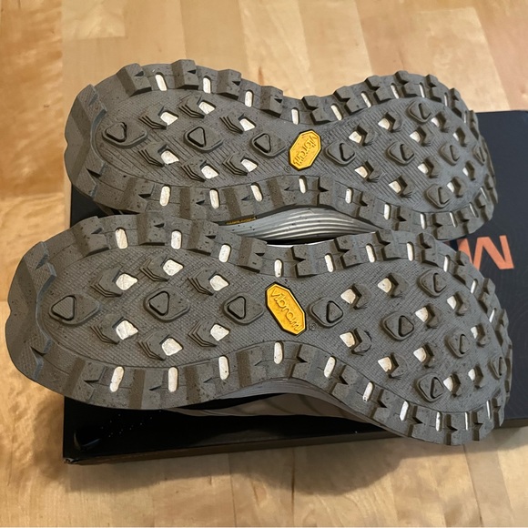 Merrell Embark Lace Shield Sneakers — worn once!! - Picture 5 of 6